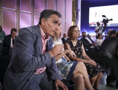 Οι κυβερνητικές παρουσίες στην ομιλία Τσίπρα στη ΔΕΘ (φώτο)